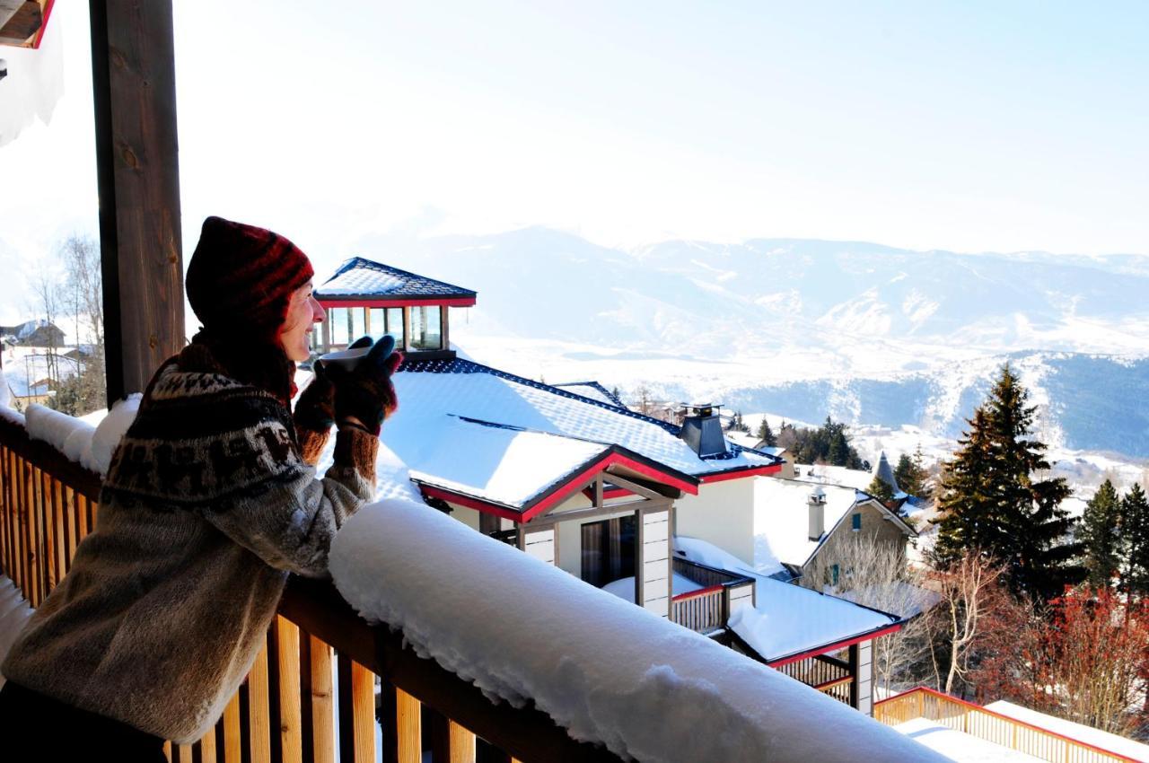 Résidence Goélia Le Domaine de Castella Font-Romeu-Odeillo-Via Esterno foto