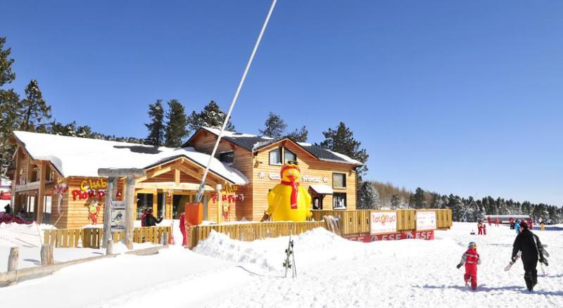 Résidence Goélia Le Domaine de Castella Font-Romeu-Odeillo-Via Esterno foto