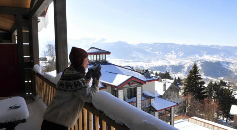 Résidence Goélia Le Domaine de Castella Font-Romeu-Odeillo-Via Esterno foto