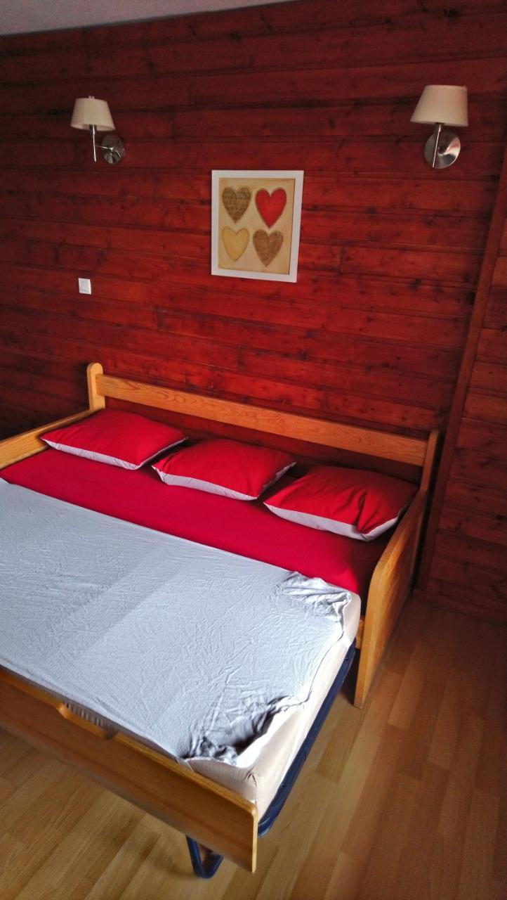 Résidence Goélia Le Domaine de Castella Font-Romeu-Odeillo-Via Esterno foto